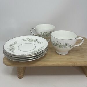 Wedgwood England Westbury Set 4 Saucers‎ 2 Cups Bone China Platinum Green Floral